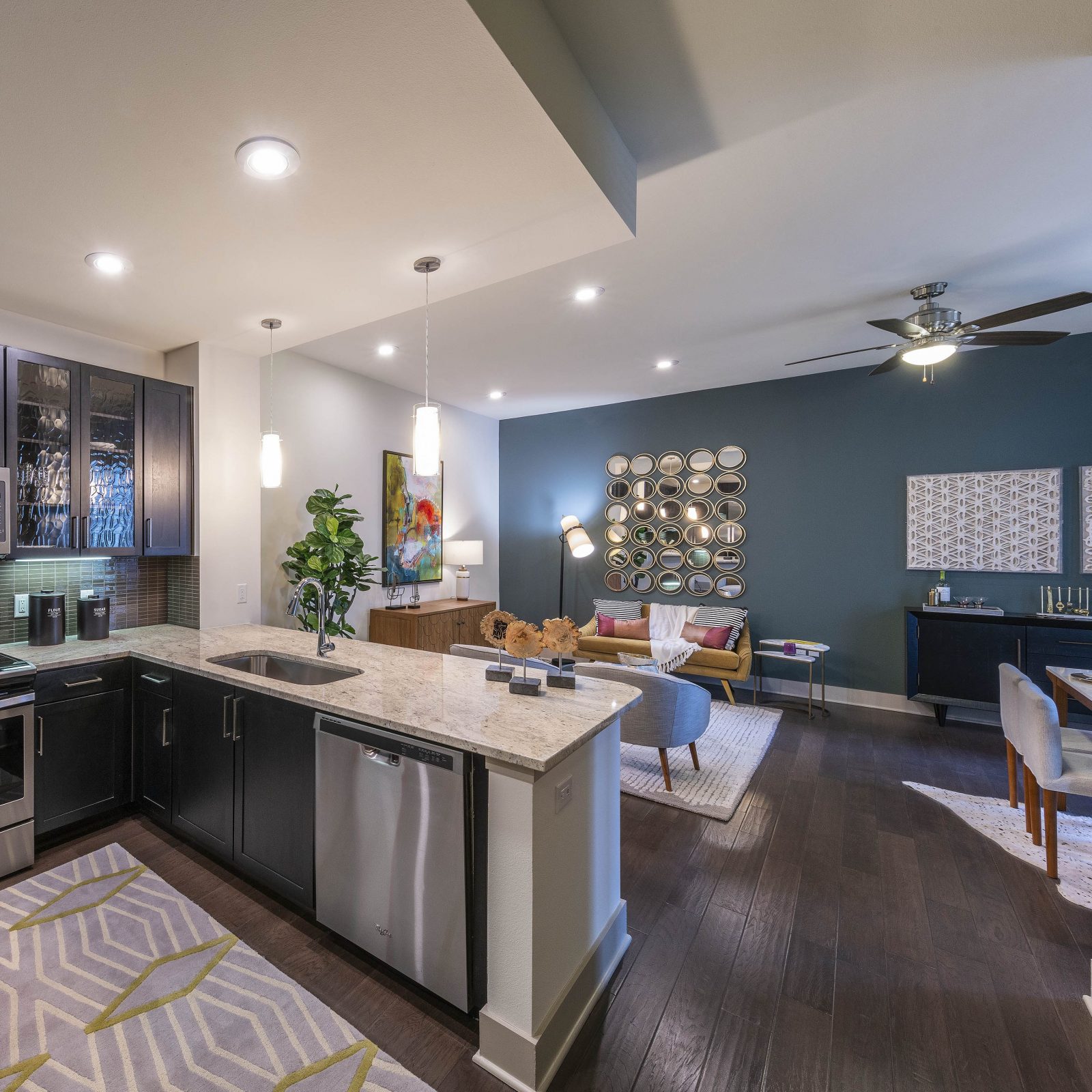 The Riley Apartments CityLine DFW