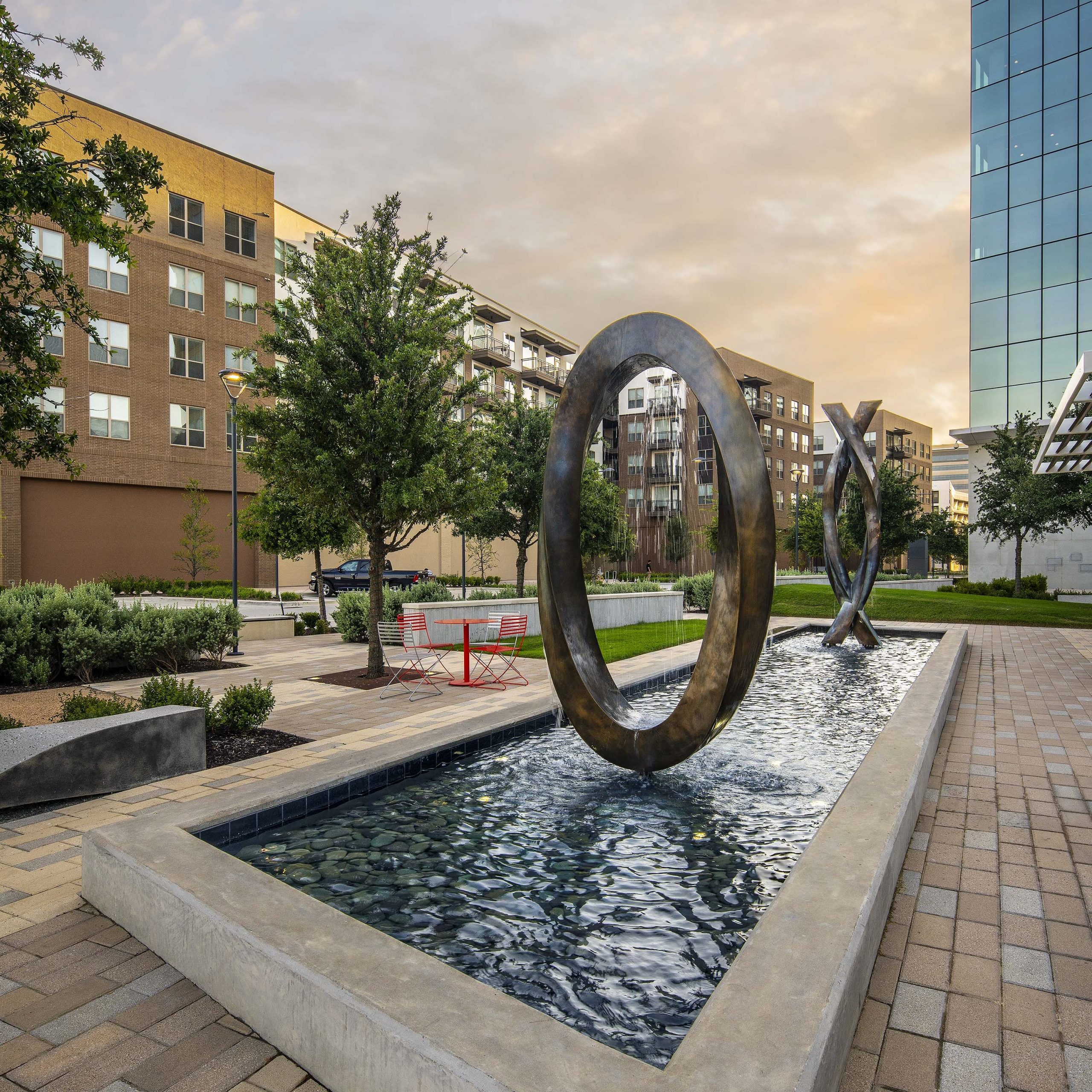 The Riley Apartments CityLine DFW